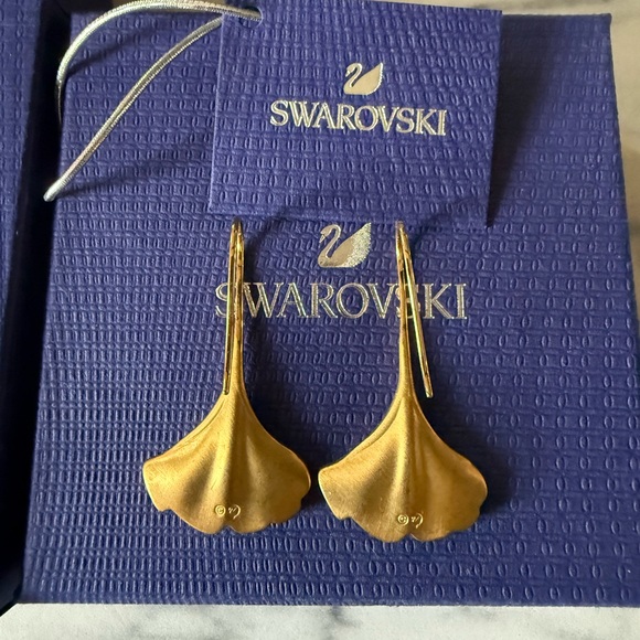 Swarovski Gold Earrings with Crystal Accents - Picture 3 of 3